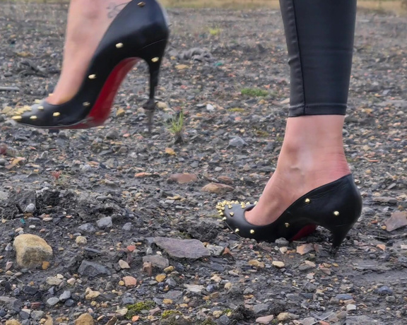 Kats Worn Heels aka katswornheels OnlyFans - Oh no my poor Louboutins You can tell how careful I am with my designer shoes