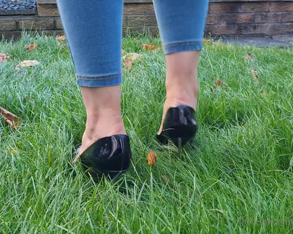 Kats Worn Heels aka katswornheels OnlyFans - Sinking my black patent Casadei blades into the grass