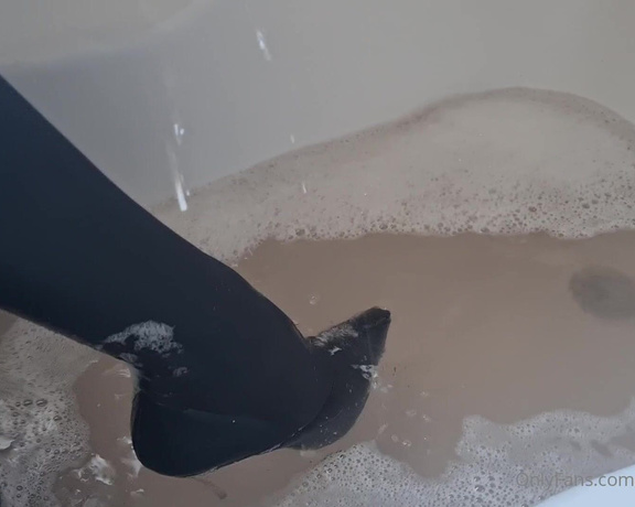 Kats Worn Heels aka katswornheels OnlyFans - Bath time in my black tights and 2 pairs of heels Which pair do you like