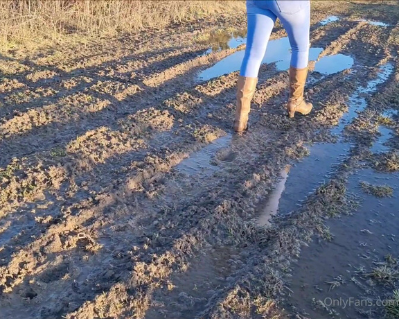 Kats Worn Heels aka katswornheels OnlyFans - Very muddy walking!