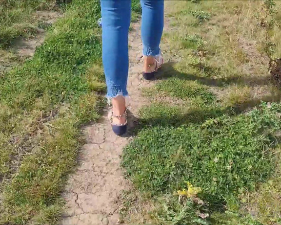 Kats Worn Heels aka katswornheels OnlyFans - Photoset and video from my recent country walk in my well worn Valentino flats