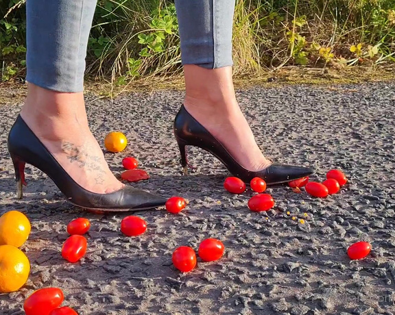 Kats Worn Heels aka katswornheels OnlyFans - Watch me walk all over this fruit in my Trashed Louboutins