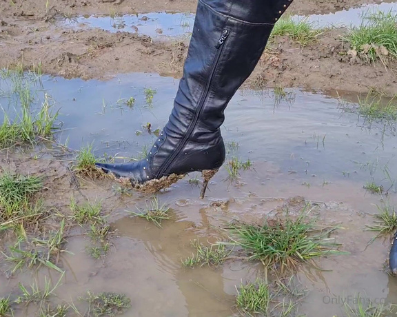 Kats Worn Heels aka katswornheels OnlyFans - Getting my Faith Boots nice and muddy Do we have any shoe cleaners in here