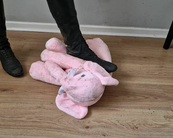 Kats Worn Heels aka katswornheels OnlyFans - Ever wondered what it would be like to be my personal doormat this pretty much sums