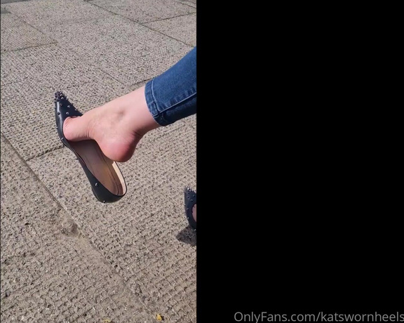 Kats Worn Heels aka katswornheels OnlyFans - Sitting on a bench out in public enjoying my lunch while dangling my Louboutin Degraspike flats