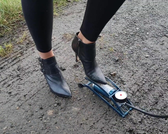 Kats Worn Heels aka katswornheels OnlyFans - Dont you just hate it when you get a flat tyre