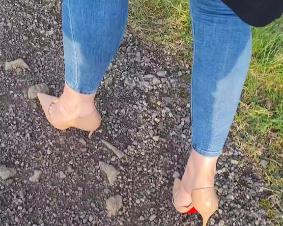 Kats Worn Heels aka katswornheels OnlyFans - No wonder so many of my Louboutins end up in such poor condition Watch me walk