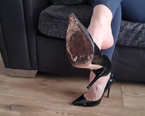 Kats Worn Heels aka katswornheels OnlyFans - Just sit there and watch me in my Jimmy Choo Anouks