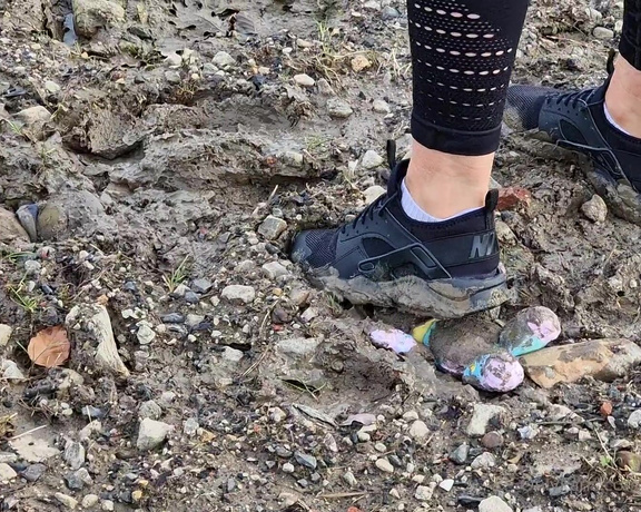 Kats Worn Heels aka katswornheels OnlyFans - Poor teddies crushed into the mud under my trainers