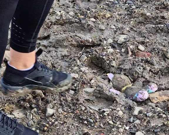 Kats Worn Heels aka katswornheels OnlyFans - Poor teddies crushed into the mud under my trainers