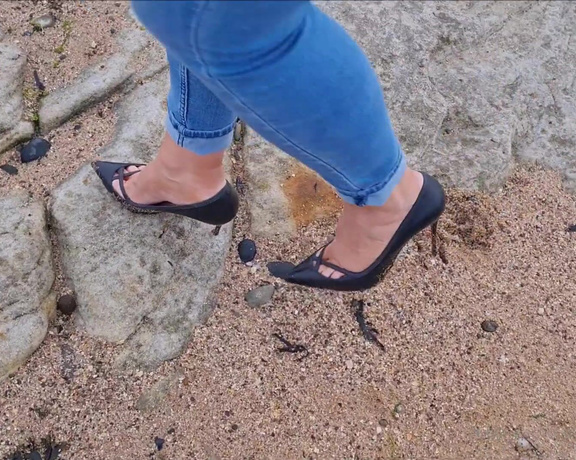 Kats Worn Heels aka katswornheels OnlyFans - A lovely relaxing evening walk on the beach, in my Louboutin heels