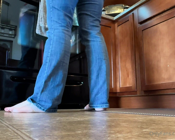 SoleMate91 aka solemate91 OnlyFans - Huge fantasy someone installs a hidden camera and is watching my feet as I go about