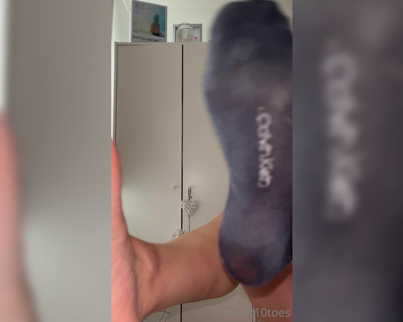 Miss Emma Rose aka emmaemmarose OnlyFans - Everyday this week linty sweaty sock fluff soles! Day 4 on the black socks that have