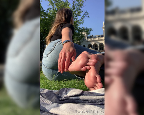 Miss Emma Rose aka emmaemmarose OnlyFans - Look at your watching me in the park You can’t resist sitting closer just so you