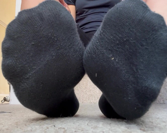 Miss Emma Rose aka emmaemmarose OnlyFans - You could suck the sweat out of my socks