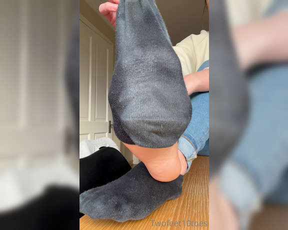 Miss Emma Rose aka emmaemmarose OnlyFans - After work sock peel back!