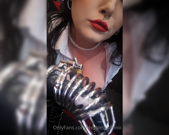 Mistress_Karino aka mistresskarino OnlyFans - Tak kocz frajerzy Tacy jak ty kundlu!