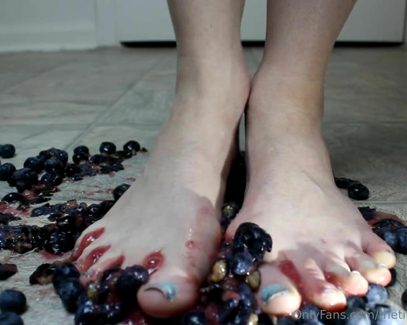 TheTinyFeetTreat VIP aka thetinyfeettreatvip OnlyFans - Blueberry Crush and Self Worship  Delicious and sweet!