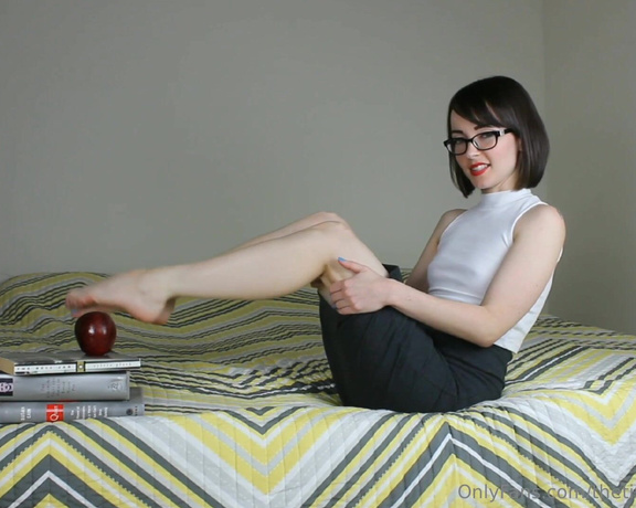 TheTinyFeetTreat VIP aka thetinyfeettreatvip OnlyFans - Teacher Roleplay  This was my first teacher roleplay video!  Worship Your Teachers Feet