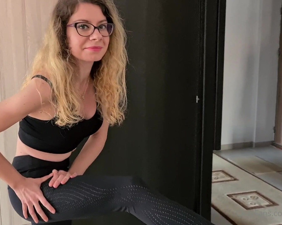 Miruna Fit Girl aka mirunafitgirl OnlyFans - Me as a Fitness Girl doing some streching exercises and being filmed from different angles
