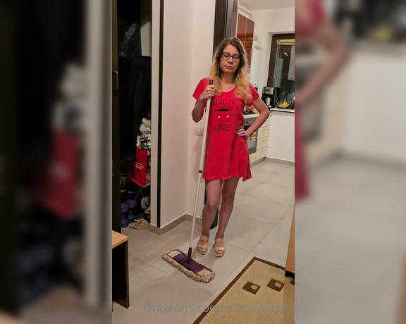 Miruna Fit Girl aka mirunafitgirl OnlyFans - ROLEPLAYPART III  Me as a Housekeeper quiting the job