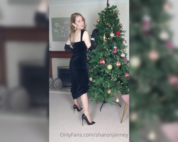 Sharon Janney aka sharonjanney OnlyFans - Im wishing you a Happy New Year full of health ,happy and fun and sexy Thankyou