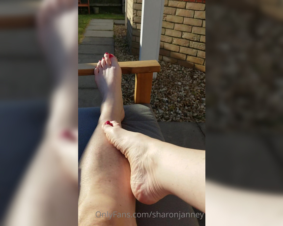 Sharon Janney aka sharonjanney OnlyFans - Bare feet and panties in the sundont forget to message me for my more explicit videos