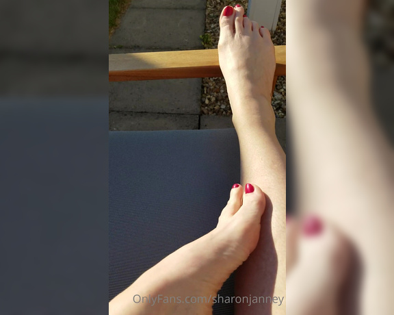 Sharon Janney aka sharonjanney OnlyFans - Bare feet and panties in the sundont forget to message me for my more explicit videos