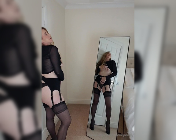 Sharon Janney aka sharonjanney OnlyFans - You like what you see in the mirror view Dont forget to message me for custom