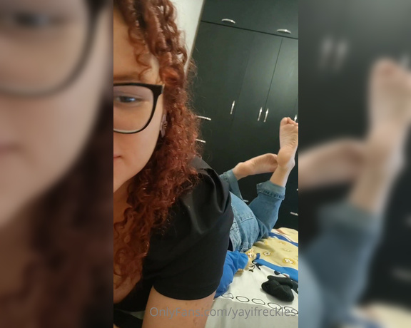 Yayifreckles aka yayifreckles OnlyFans - I love my soles and this position too