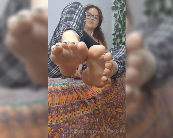 Yayifreckles aka yayifreckles OnlyFans - Smooth, soft, pink, fragrant and rich soles for you