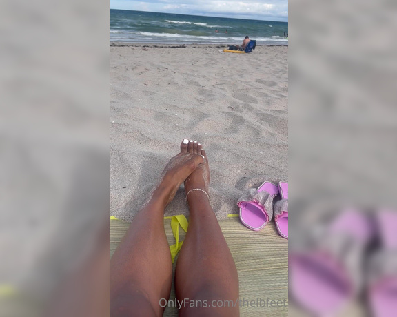 TheLBfeet aka thelbfeet OnlyFans - Would you stop and stare if you saw me at the beach