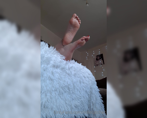 GreatBritishFeet aka solecatcher OnlyFans - Awesome 10 minute clip of her using her sexy soft soles to tease his cock