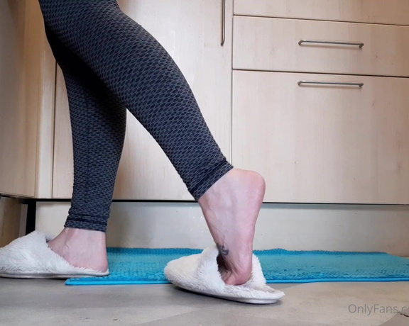 GreatBritishFeet aka solecatcher OnlyFans - I love watching her do housework in tight leggings and fluffy slippers, out of all the