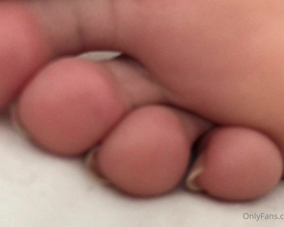 GreatBritishFeet aka solecatcher OnlyFans - Nude toe nails