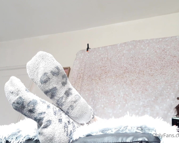 GreatBritishFeet aka solecatcher OnlyFans - Happy Easter Here are x4  10 minute foot fetish clips all at once