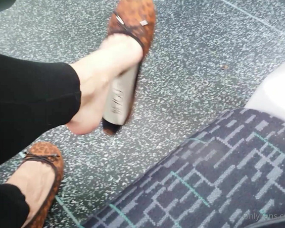 GreatBritishFeet aka solecatcher OnlyFans - Leopard print ballet flats dangle by @camilla tootsie on public transport, wouldnt you love to have been