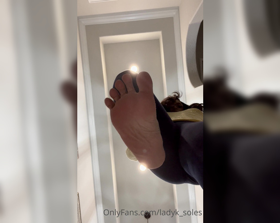 Ladyk Soles aka ladyk_soles OnlyFans - Slow Giantess Stomp