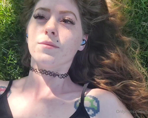 FeetOfAStoner aka feetofastonervip OnlyFans - Just a random little clip of me at the park earlier I brought my gopro with