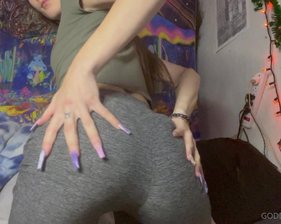 Goddess Crystal aka crystalpalace98xo OnlyFans - Little nude assworship preview for my pathetic subs New fetishes coming & regular adult content