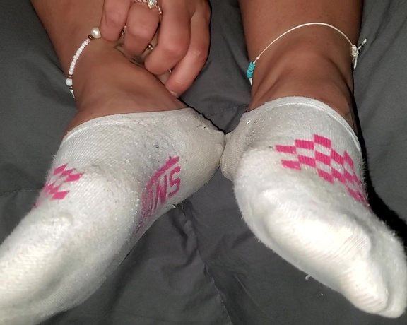 PediqueenSoles aka pediqueensoles OnlyFans - Ruined sock series) Day 8