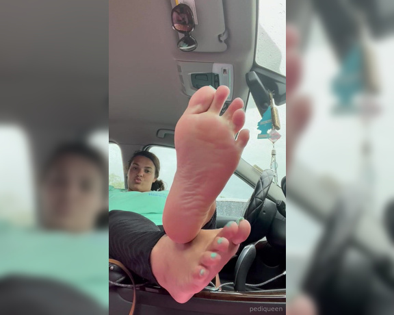 PediqueenSoles aka pediqueensoles OnlyFans - Car sessions pt2 flats edition )