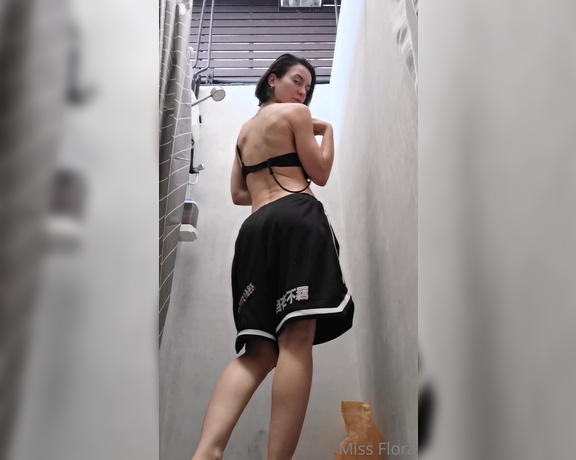 Miss Flora aka missfloraberlin OnlyFans - Some cute pics and a mini clip out of my hostel shower in Thailand