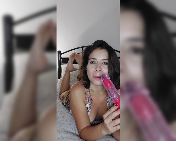 Pinkpikol aka pinkpikol OnlyFans - Wanna know my new best friend  Quieren conocer a mi nuevo mejor amigo