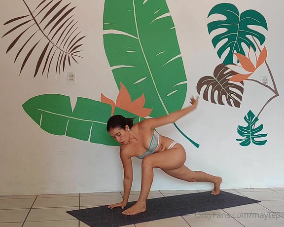 Pinkpikol aka pinkpikol OnlyFans - Yoga before pool morning time Wanna do it with me  Yoga antes