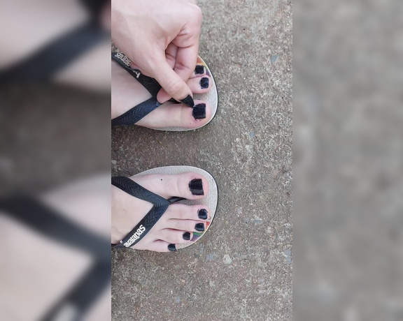 SweetPrincessCandy aka sweetprincesscandy OnlyFans - Casual chit chat and close up on my nails