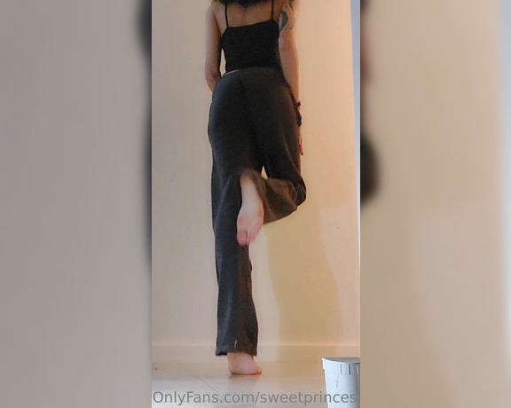 SweetPrincessCandy aka sweetprincesscandy OnlyFans - Jumping n dancing lolol