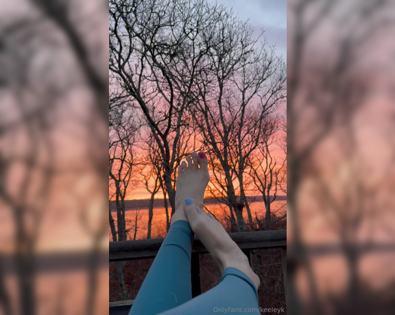 Keeley Kennedy aka keeleyk OnlyFans - There is nothing like a beautiful sunrise to get my morning going Do you enjoy