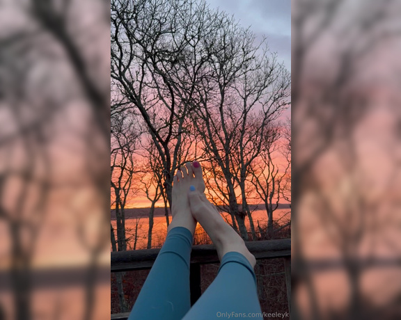 Keeley Kennedy aka keeleyk OnlyFans - There is nothing like a beautiful sunrise to get my morning going Do you enjoy