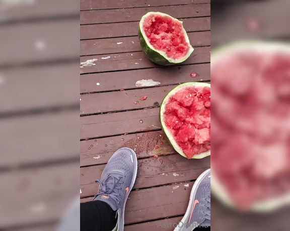 Astrodomina aka astrodomina OnlyFans - Theres strong Then, theres crack this watermelon with your sexy legs strong Posting this video tomorrow!